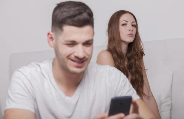 Sevgiliniz sizi niyə aldadır? - SƏBƏBLƏR