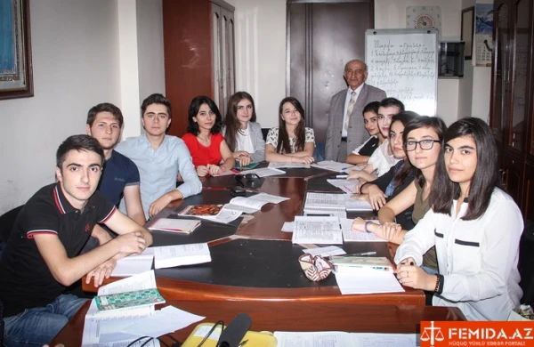 Bakıda erməni dilində dərs keçən müəllim kimdir?