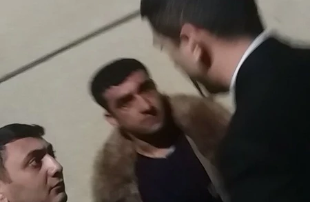 Bakıda supermarketdə hadisə: Oğurluq edəni döydülər - FOTOLAR