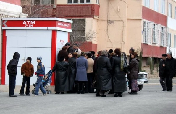 Yeni qanunla əhalinin əksəriyyəti pensiya ala bilməyəcək