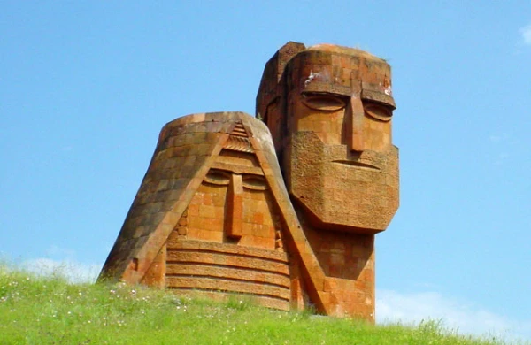 Artsax əslində kimin adıdır? – Erməni tarixinin gizli səhifələri