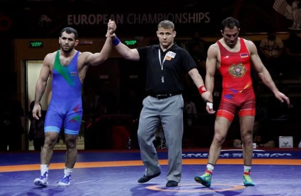 Güləşçilərimiz erməniləri darmadağın etdilər