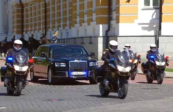 Путин впервые использовал новый российский автомобиль серии «Кортеж»