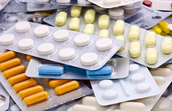 Azərbaycanda “dərman əməliyyatı” - 3 rəis işdən çıxarıldı, 6 nəfər həbs edildi