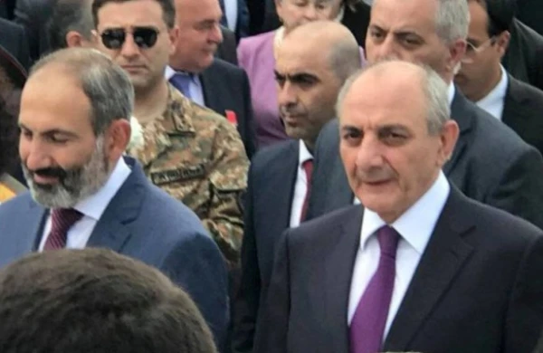 Paşinyan Azərbaycana gəldi - FOTOLAR