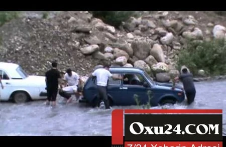 Azərbaycanda DƏHŞƏT: Avtomobilə su doldu, uşaq boğulub öldü