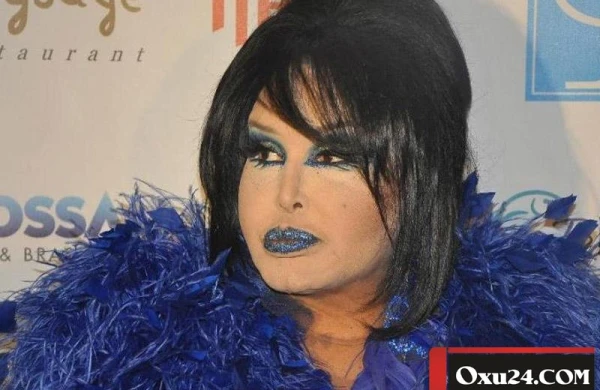 Ersoyun anasını görənlər "Heç bənzəmirsiniz" dedilər - FOTO