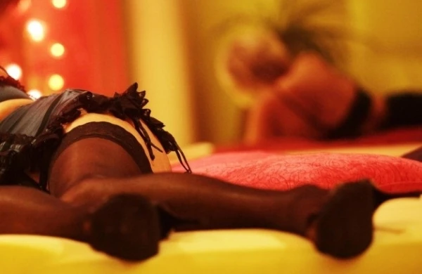 İstirahətə gedən 5 azərbaycanlı qız fahişəliyə məcbur edildi – ŞOK ƏMƏLLƏR