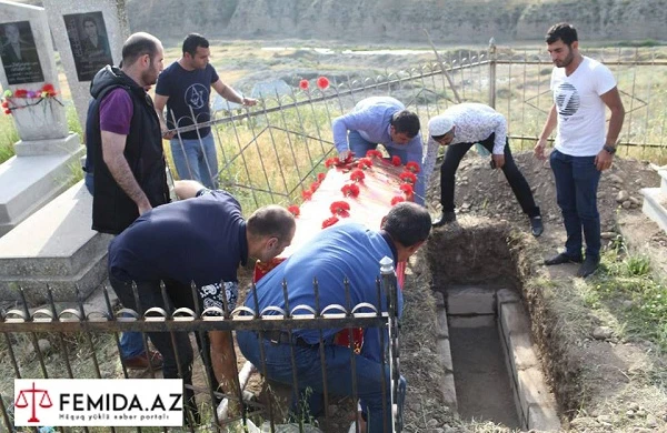 Alpinist Naminin dəfnində anasının fəryadı -