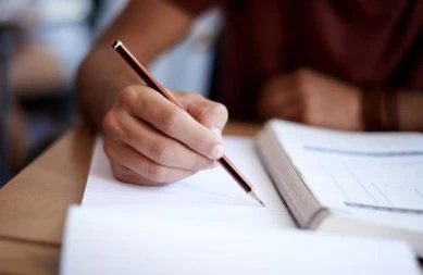 Dövlət məktəblərində təhsil proqramları pullu olacaqmı?