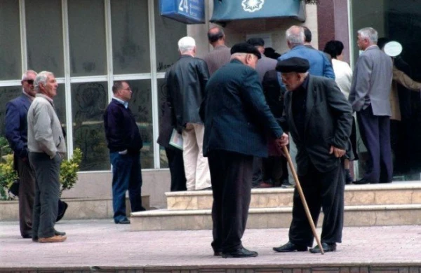 Pensiyaçılara şad xəbər: yaxın günlərdə...