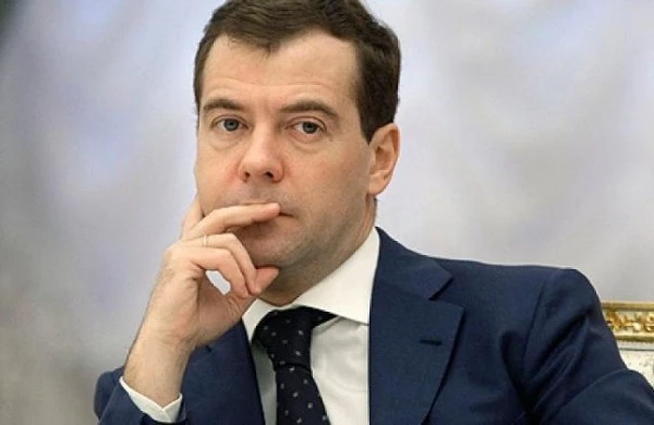 Dmitri Medvedev məktubunda Əliyevə nə yazıb?