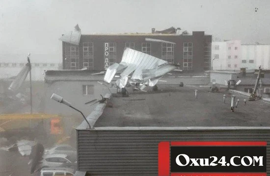 Rusiyada güclü fırtına - 100-lərlə ev işıqsız qaldı