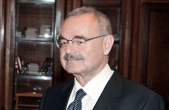 "Ömür deyir, qocalmısan, ürək deyir, yaşa hələ" - Artur Rasizadə