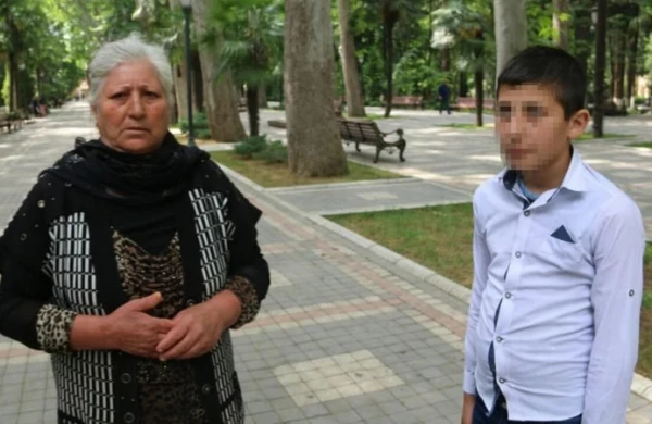 Azərbaycanda qeyri-adi hadisə: müəllim valideynləri məhkəməyə verdi (Foto)
