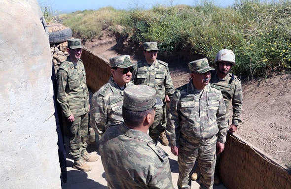 Zakir Həsənov təcili  ön cəbhəyə getdi- FOTOLAR