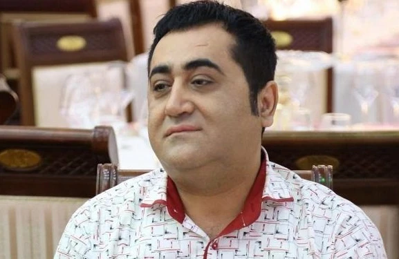 Anam sinifin qapısını açıb gördü ki, müəlliməmlə şagirdi öpüşür” — Elgiz Əkbərlə sirli MÜSAHİBƏ