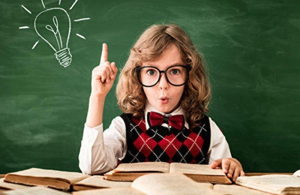 12 yaşlı oğlan universitetə qəbul oldu - məktəb proqramını darıxdırıcı sayıb