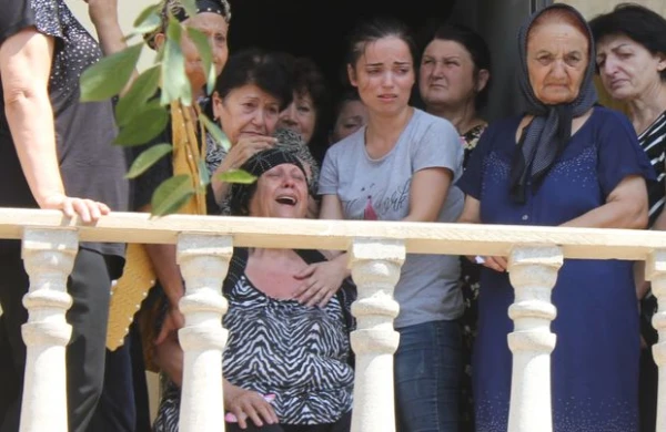 Nağılbazın anası: Oğlum arvadının güdazına getdi