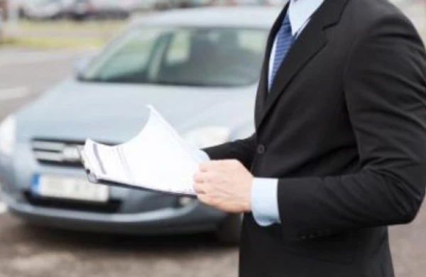 DİQQƏT ucuz maşın var! Bağlanan bankların maşınları satışa çaxarılır