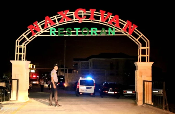 Bakıda restoranda atışma - Ölən və yaralanan var +VİDEO