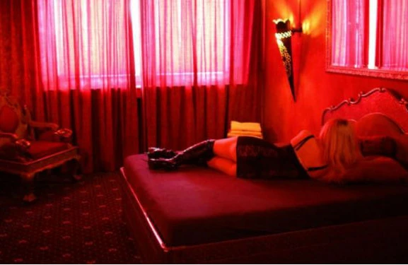 Sumqayıtda fahişələrə qarşı əməliyyatın şok VİDEOSU YAYILDI