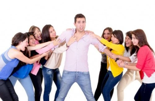 Əhalinin cins nisbəti sürətlə pozulur - Oğlanlar evlənməyə qız tapmayacaq -