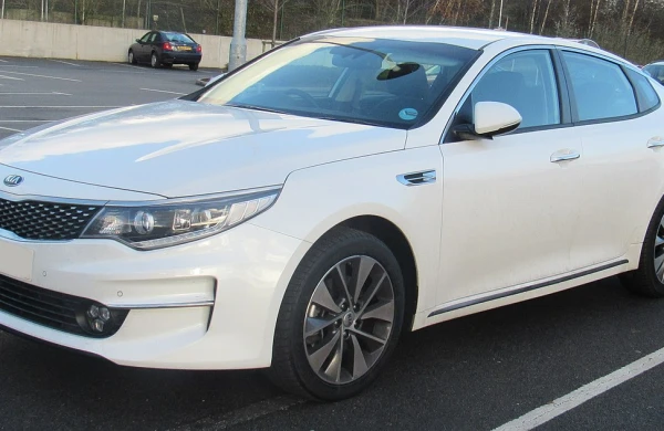 Nazirlik 8 maşınını satır - 3 min manata