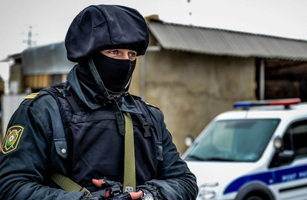 Polis əməliyyat keçirdi: 35 nəfər tutuldu