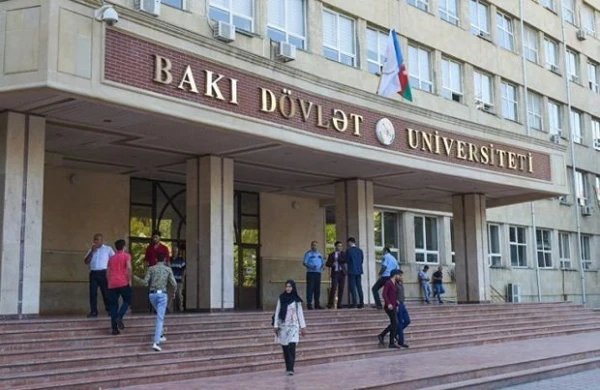 Ata-bala BDU-ya qəbul olundular, bir partada oturacaqlar