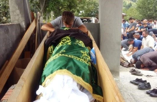 Ata və 6 aylıq oğlu eyni tabutda dəfn edildi – Ürək dağlayan FOTOLAR