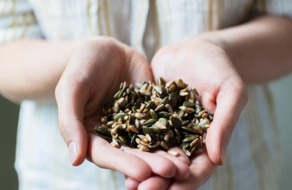 Tum çırtlamaq sonsuzluğa səbəb olur - Alimlərdən şok xəbərdarlıq