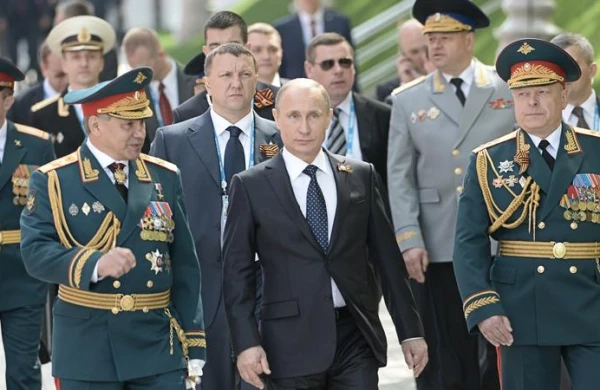 Putin 15 generalı işdən qovdu