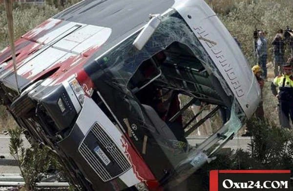 Zəvvarları daşıyan avtobus aşdı: ölən var