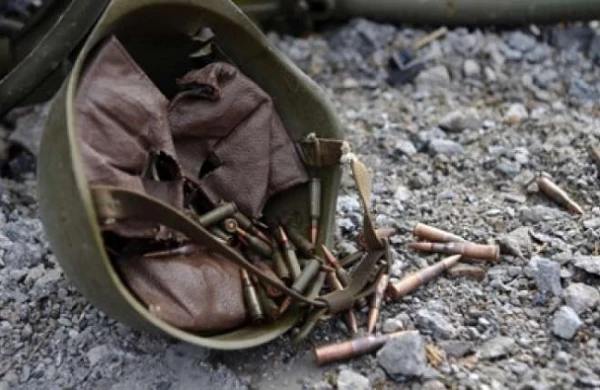 Erməni əsgər gülləni öz başına vurdu - Qarabağda intihar