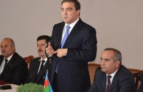 Gəncənin yeni başçısı Elmar Vəliyevin kadrını işdən çıxardı