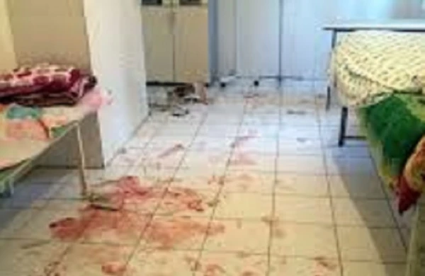 Bakının mərkəzində QANLI HADİSƏ: gənc qız özünü DOĞRADI