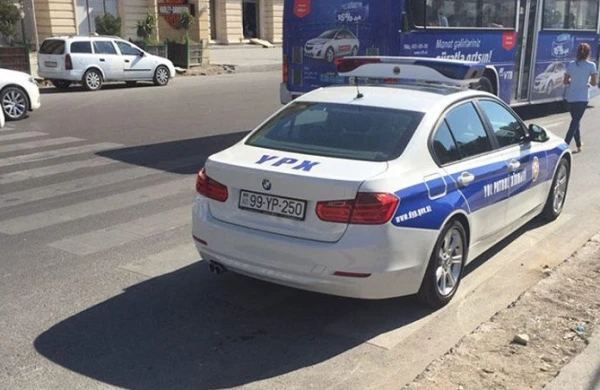 Yol polisi qırmızı işıqdan keçə bilərmi?- Araşdırma