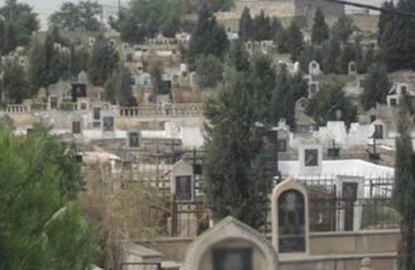 Bakıda dəhşət! Ərinin və oğlunun qəbri başında öldü