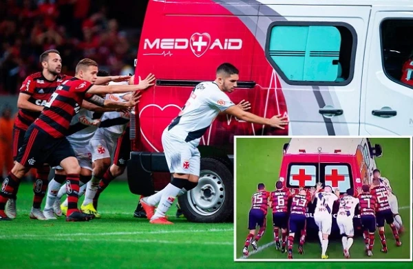 Təcili yardım maşını meydanda xarab oldu - Futbolçular itələdi