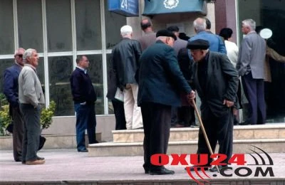 Pensiya alanlara ŞAD XƏBƏR - Pulunuzu kartlarda saxlasanız..
