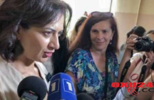 Paşinyanın arvadı rus qadınları ilə Qarabağa gedir