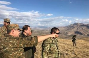 Ermənistanın müdafiə naziri Naxçıvanla sərhəddir -