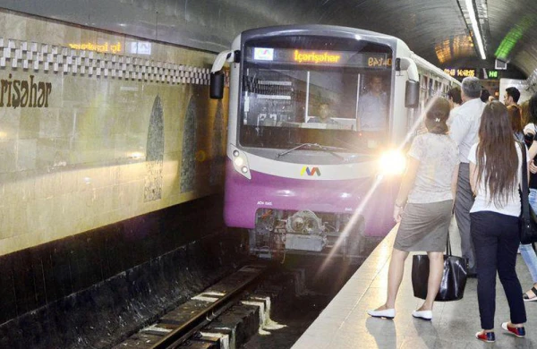 Bakı metrosunda yeyinti olub - Palata məlumat yaydı
