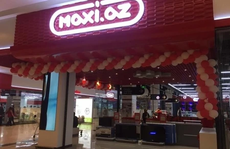 Bakıda məşhur mağazada erməni mahnısı səsləndirilir