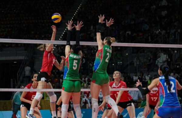 Voleybolçu qızlardan biabırçı nəticə