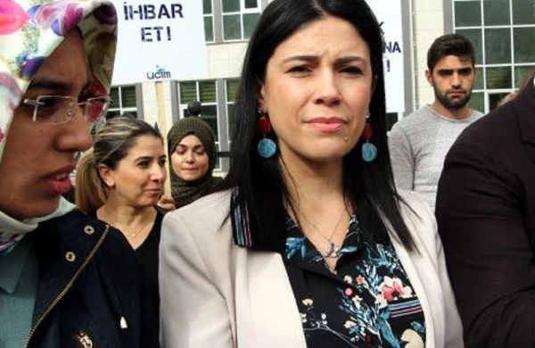 Qız şagirdləri ilə cinsi əlaqədə olan müəllimin ifadəsi DƏHŞƏTƏ GƏTRİDİ +VİDEO