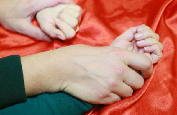 Bakıda qız sevgilisindən şikayət etdi - Metronun yanındakı evə aparıb zorladı