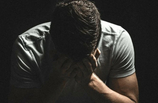 Kişi cinsiyyət orqanını kəsib atdı - "Başıma nə iş gəlibsə sənə görə olub"