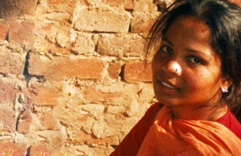 Məhəmməd peyğəmbəri təhqir edən qadın edamdan canını qurtardı